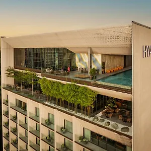 5* ホテル Hyatt Centric